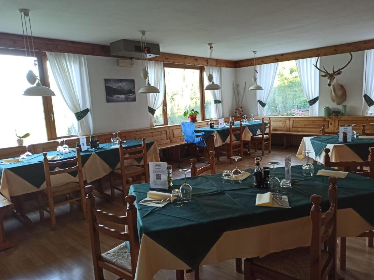 Albergo Miravalle Forni Avoltri Exteriör bild