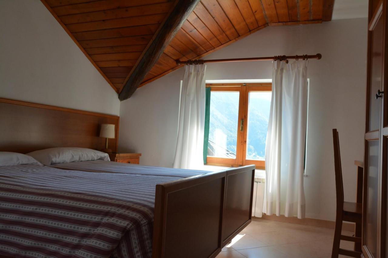 Albergo Miravalle Forni Avoltri Exteriör bild